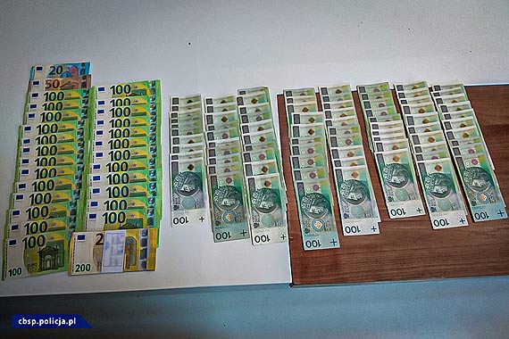 Kolejne uderzenie w grup przestpcz wytwarzajc nielegalne faktury