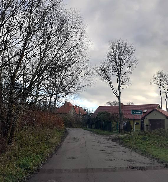 Mieszkaniec: Droga Grki - Pastkowo wyglda jak ser szwajcarski!