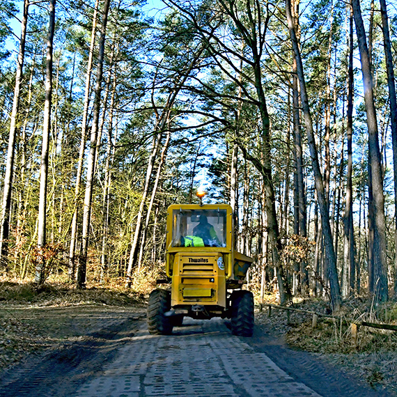 Prace - zaawansowane. Rowerzy�ci ju� czekaj�