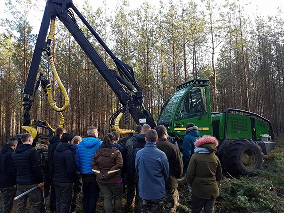 Zesp Szk Ponadpodstawowych w Benicach. Szkoa inna ni wszystkie