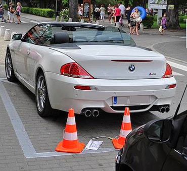 Midzyzdroje: Gdy ma si pienidze, mona mie miejsce parkingowe