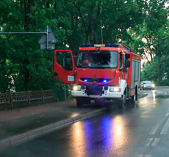 Zalane mieszkania, piwnice i ulice. To efekty ulewy jaka przesza nad powiatem kamieskim