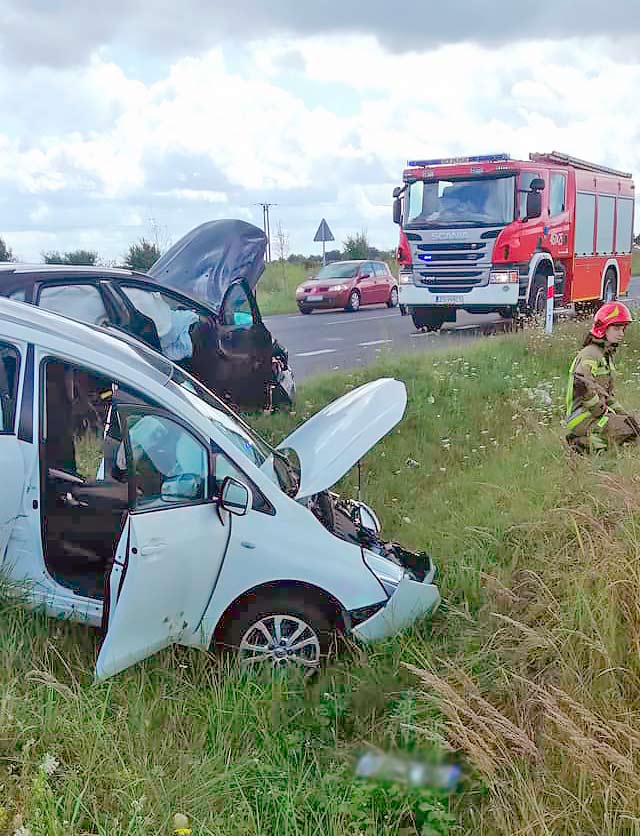 Wypadek na obwodnicy Kamienia Pomorskiego. Na miejsce przyjechay wszystkie suby