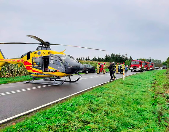 Czo�owe zderzenie dw�ch osob�wek. Byli poszkodowani