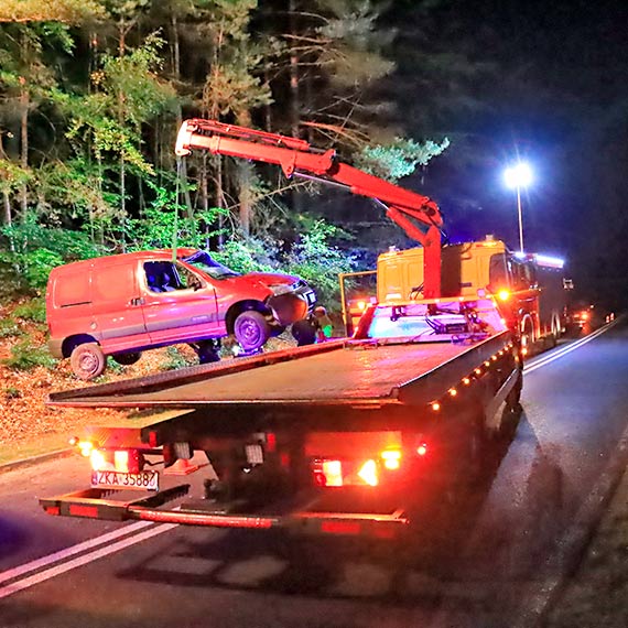 Policja poszukuje mi�dzyzdrojskiego Rambo. Ranny oddali� si� z miejsca wypadku! Mo�e by� uzbrojony! Zobacz film!