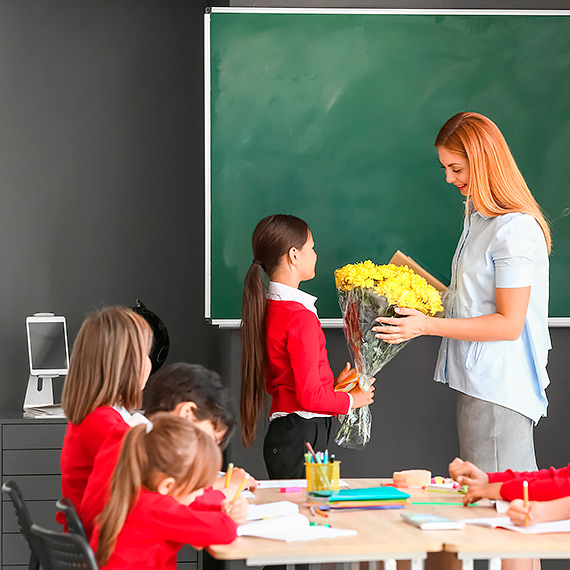 14 padziernika Dniem Edukacji Narodowej. W czwartek wituj nauczyciele!