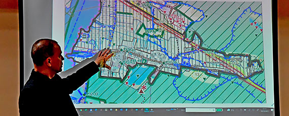 Dua frekwencja na spotkaniu w Wapnicy dotyczcym planu zagospodarowania przestrzennego. Nie obyo si bez emocji i gorcej dyskusji
