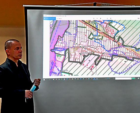 Biuro Burmistrza Mi�dzyzdroj�w: Spotkanie w sprawie opracowania  planu zagospodarowania dla Wapnicy i Wicka. Zobacz film!