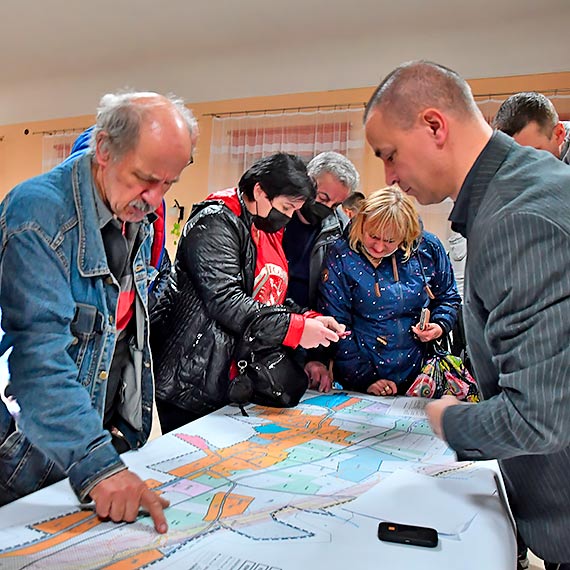 Biuro Burmistrza Mi�dzyzdroj�w: Spotkanie w sprawie opracowania  planu zagospodarowania dla Wapnicy i Wicka. Zobacz film!