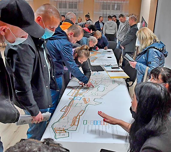 Biuro Burmistrza Mi�dzyzdroj�w: Spotkanie w sprawie opracowania  planu zagospodarowania dla Wapnicy i Wicka. Zobacz film!