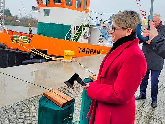 Szczeciskie lodoamacze ju ochrzczone. Jednostki wezm udzia w najbliszych akcjach lodoamania