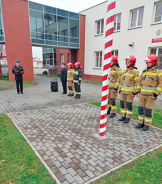 Straacy upamitnili odzyskanie Niepodlegoci przez Polsk