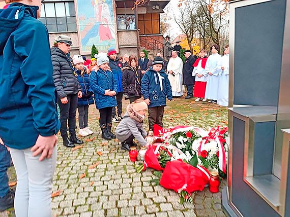 Upamitnienie wita Niepodlegoci po harcersku w Midzyzdrojach