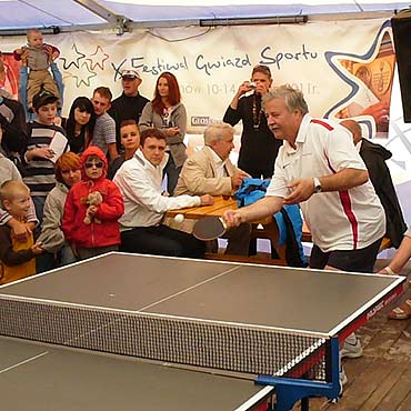 Dziwnów: Sportowe zmagania z gwiazdami sportu