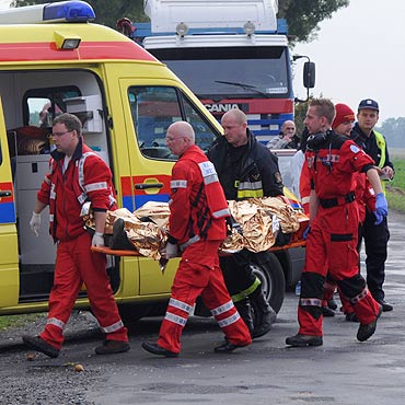 O mały włos od kolejnej tragedii. Rowerzysta w szpitalu