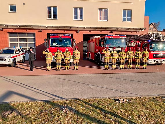 Straacy z Midzyzdrojw i Kamienia Pomorskiego oddali hod straakom polegym w Ukrainie 