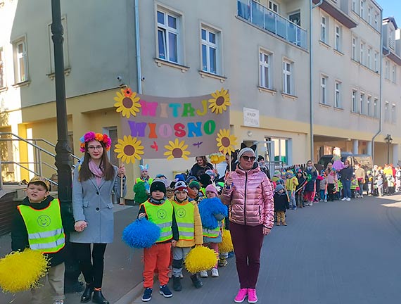 Powitanie wiosny i Dzie kolorowej skarpety