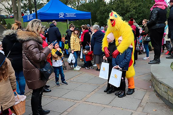 Rodzinne Poszukiwanie Wielkanocnych Jajek w Midzyzdrojach