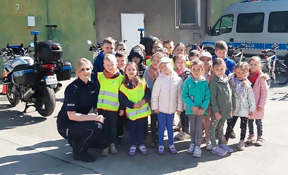 Wizyta przedszkolakw w Komendzie Powiatowej Policji w Kamieniu Pomorskim