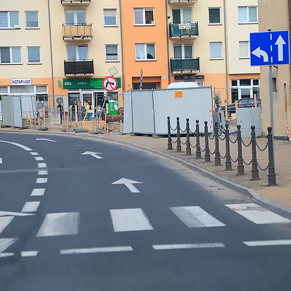 Mieszkaniec: Miasto monitorowane, ale ulice brudne? Dlaczego nikt nie zwraca uwagi na zapiaszczone ulice?