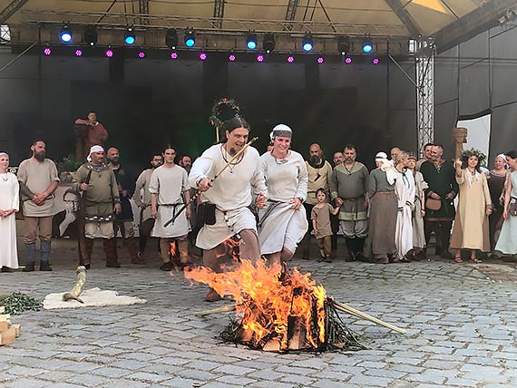 redniowieczna osada i wojowie na Zamku. Przed nami 20. edycja Nocy Kupay!