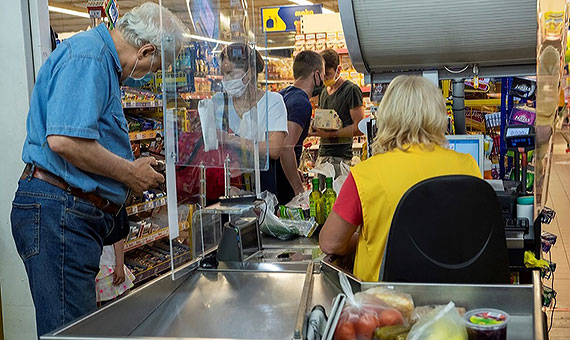 Czerwiec przynis kolejny szok cenowy. Niektre towary w sklepach rdr. zdroay nawet o blisko 50 proc.