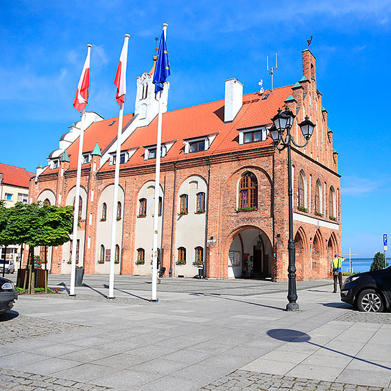 Nagrody otrzymali wszyscy pracownicy administracji