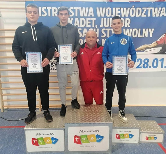 Zapanicy Wikinga Wolin z 3- medalami wrcili z Mistrzostw Wojewdztwa Zachodniopomorskiego w zapasach Juniorw modszych i Juniorw