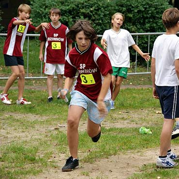 Dziwnw: Powiatowe Sztafetowe Biegi Przeajowe 2011