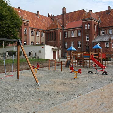 Kamie Pomorski: Powsta plac zabaw przy podstawwce. Bd kolejne