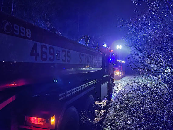 W Karnocicach pon domek letniskowy. Szybka reakcja mieszkacw i ssiadw uratowaa obiekt