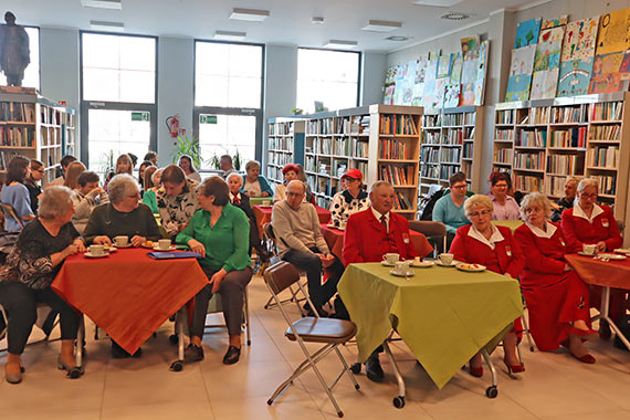 Wieczr poezji pt. „Nic dwa razy” w midzyzdrojskiej bibliotece