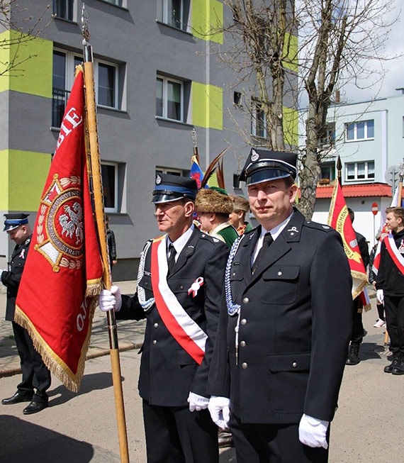 Straacy z OSP Wolin zapewniaj bezpieczestwo podczas obchodw 232. rocznicy uchwalenia Konstytucji 3 Maja