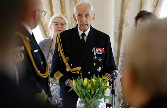 Komandor Roman Rakowski w Gminie Dziwnw