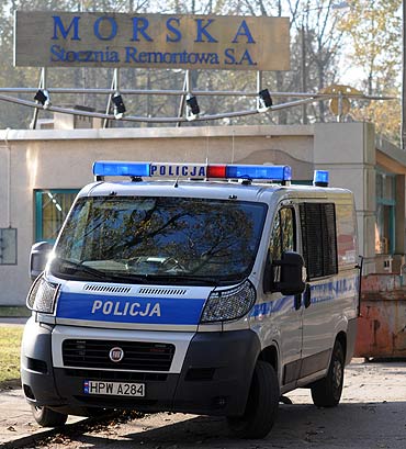 Potny wybuch zbiornika w stoczni powybija szyby