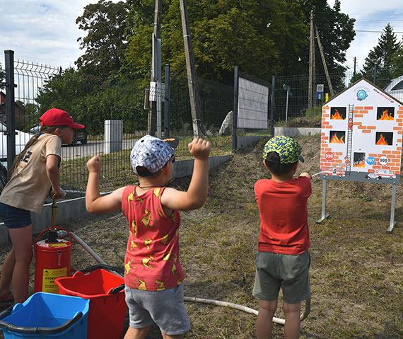 Piknik straacki w Lubinie, gminie Midzyzdroje - Nowa remiza, nowa era