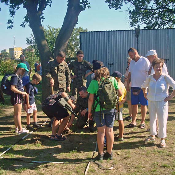 Piknik proobronny z okazji wita Wojska Polskiego