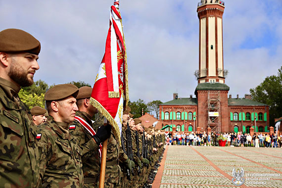 Wojskowe zakoczenie wakacji. Terytorialsi witowali nad morzem