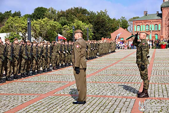 Wojskowe zakoczenie wakacji. Terytorialsi witowali nad morzem