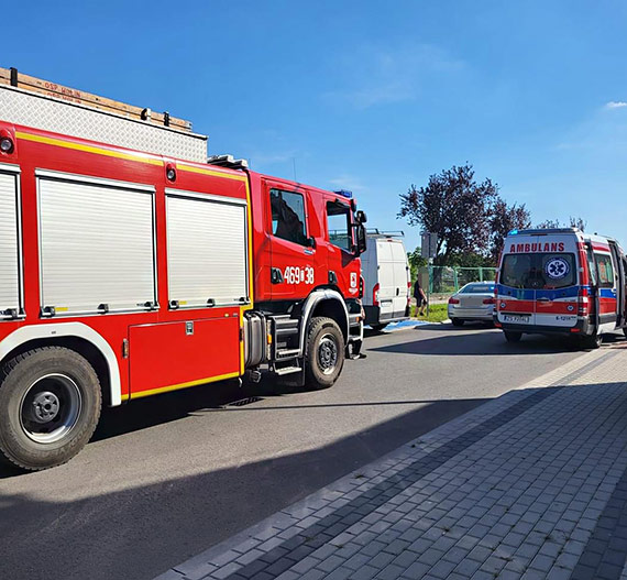 Kobieta uderzya w zaparkowany pojazd w zatoczce w Wolinie 