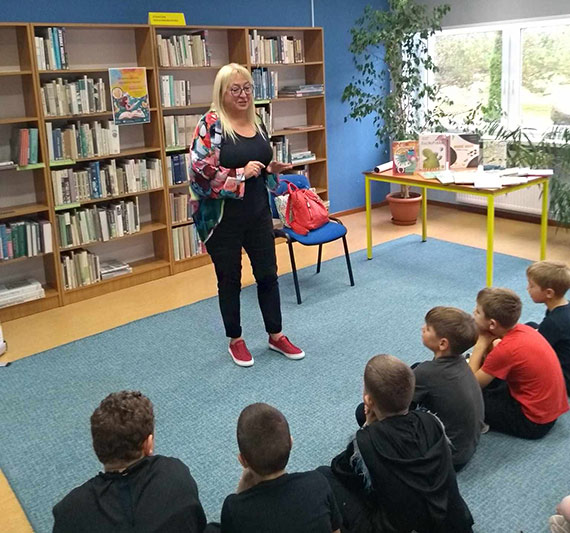 Agnieszka Frczek w kamieskiej Bibliotece