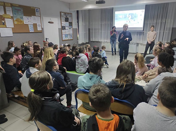 „Bezpieczne Ferie” z kamieskimi policjantami