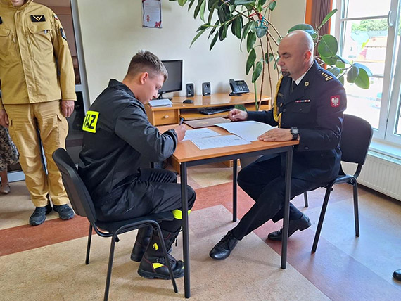 lubowanie w Komendzie Powiatowej Pastwowej Stray Poarnej w Kamieniu Pomorskim