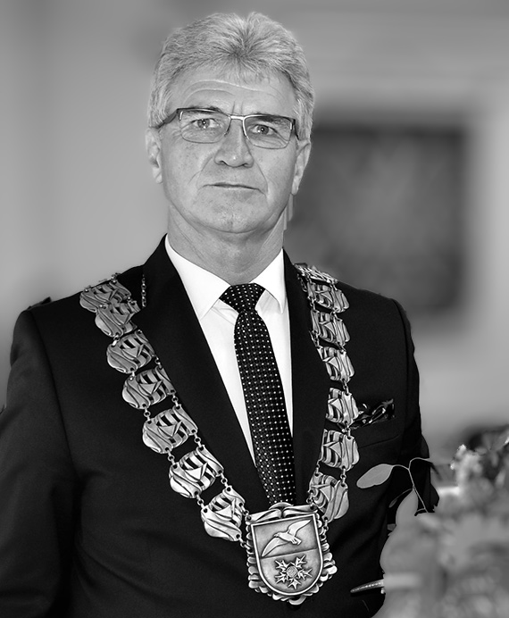 Smutna wiadomo dla mieszkacw Dziwnowa: zmar burmistrz Grzegorz Jwiak