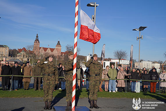 Szczeciscy Terytorialsi zoyli przysig na asztowni