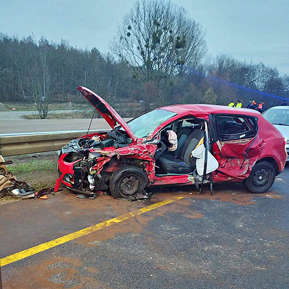 Gronie wygldajca kolizja na drodze krajowej S3 koo Troszyna