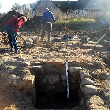 Prace archeologiczne w Gostyniu – odkrycie reliktów kościoła