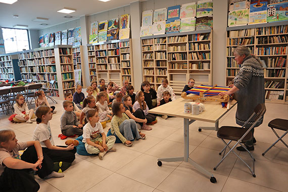 Nocna wdrwka przez ksiki w midzyzdrojskiej bibliotece - 10.05.2024 r.