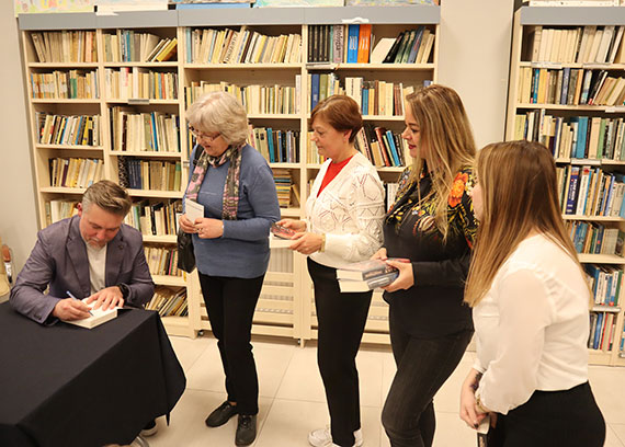 Wszystko przed nami - czyli spotkanie z Przemysławem Kowalewskim i Markiem Stelarem