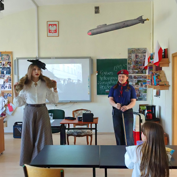 Spotkanie z historią żywą: harcerki opowiedziały o Marszu Cieni i barwach munduru